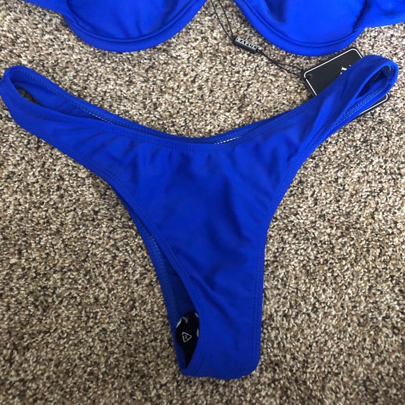 NWT Push Up Plunge Bikini - Picture 6 of 8